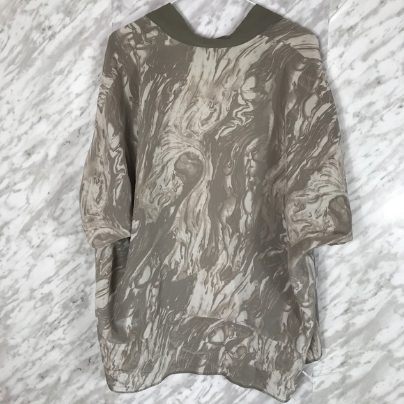 ARITZIA WILFRED 100% SILK KIMONO MARBLE PRINT GREY - Picture 3 of 7
